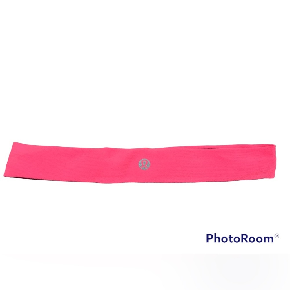 ❌SOLD❌💕 Lululemon headband crisp rip tag never worn 💕🌺🤩
